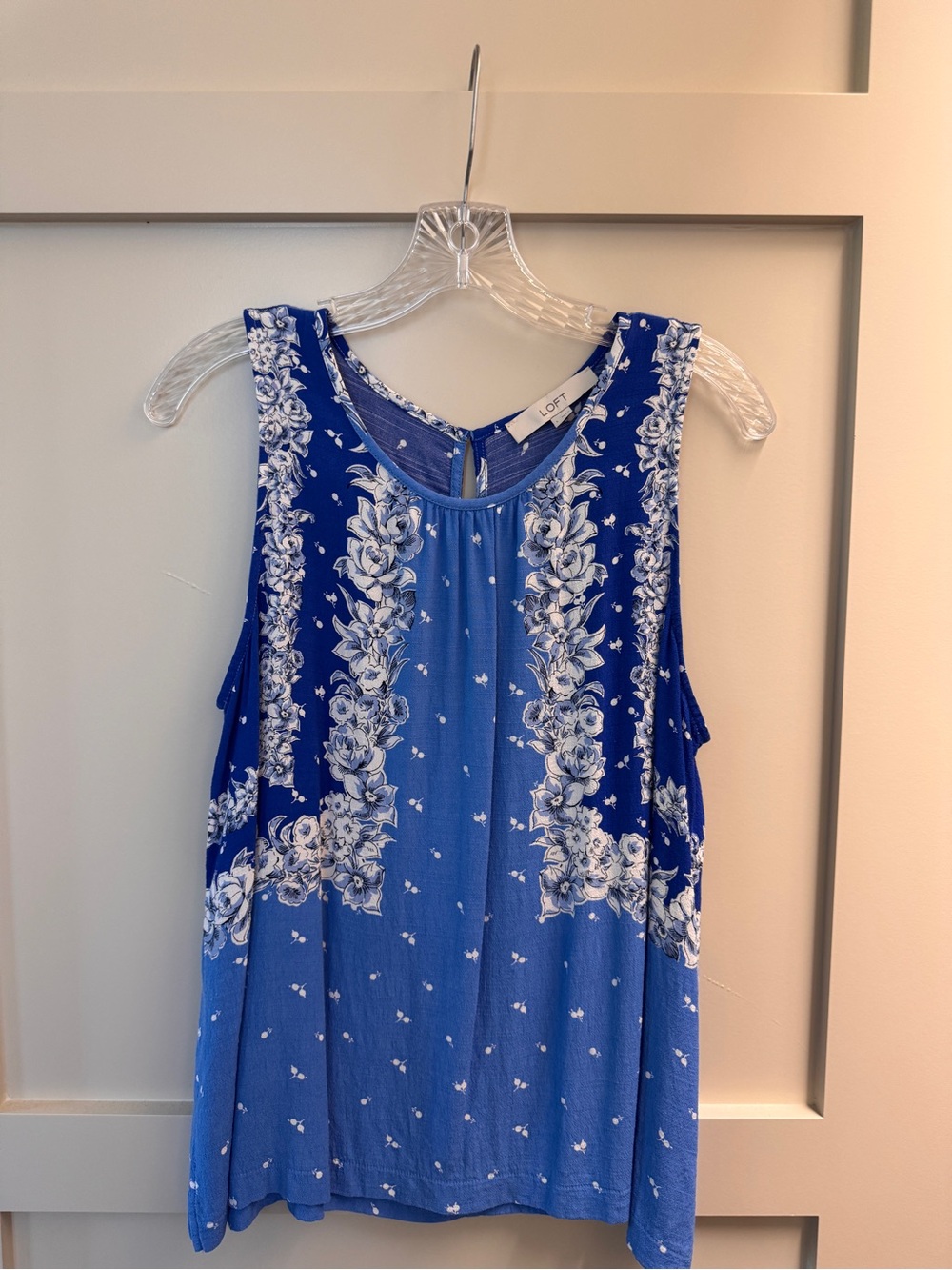 LOFT Blue Floral Sleeveless Tank Blouse Large